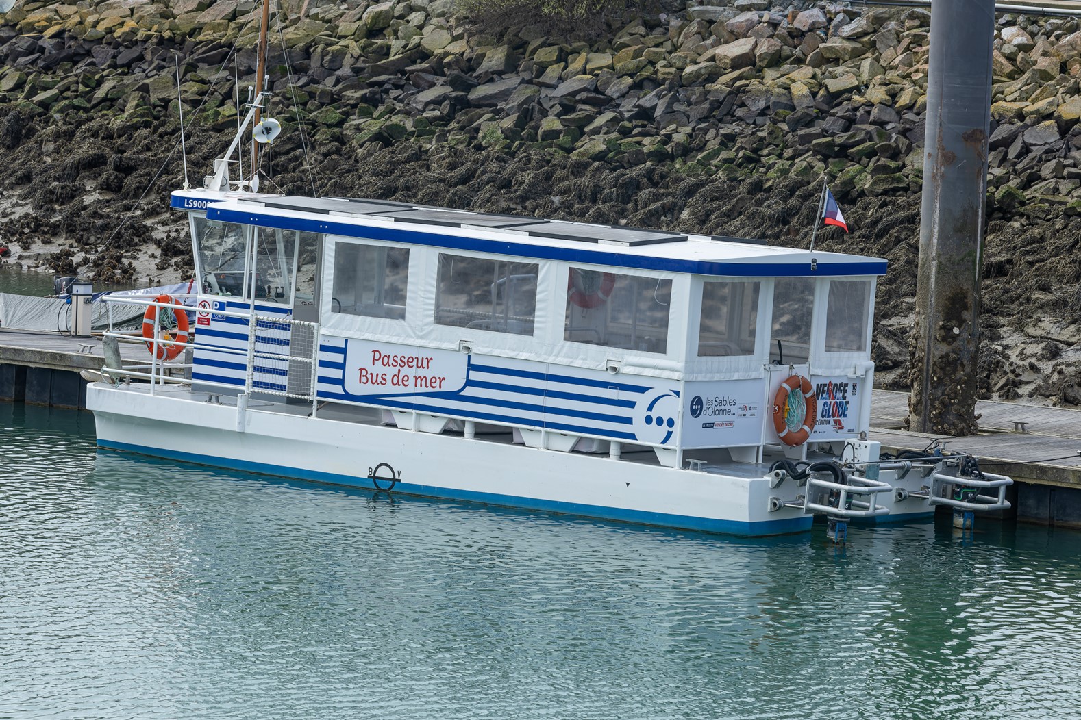 NAVETTES-MARITIMES-RAYURES